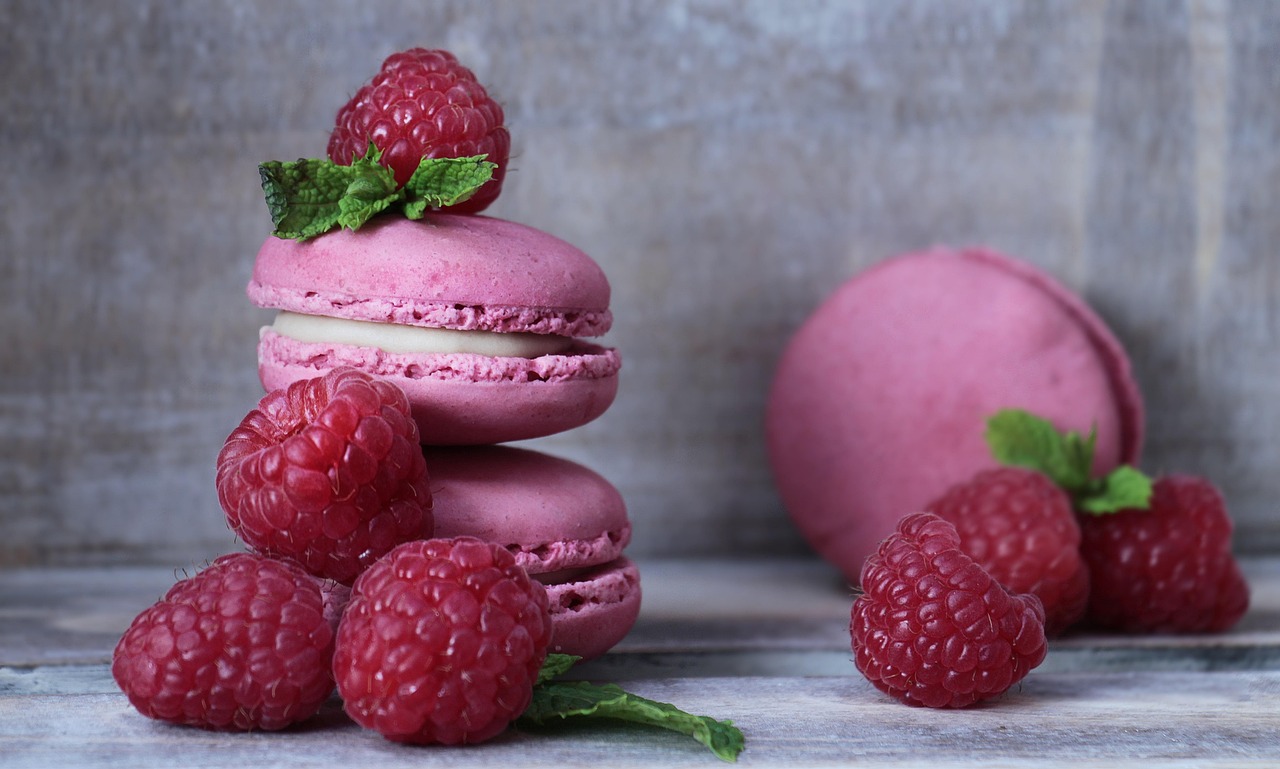 Berry Medley Macaron